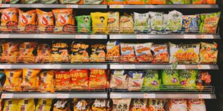 タイの食品スナック市場で魚肉シート菓子の規模は40億バーツ前後【タイ：食品】　