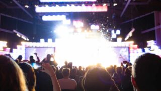 タイのイベント照明演出企業ライトソースグループ(LSG)はMAIへの上場を準備【タイ：エンターテインメント・照明業界】