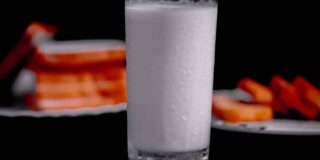 タイのプロテインミルク「HooRay!」は売上高10億バーツに到達、タイ市場は推定約35億バーツ【タイ： 食品・飲料業界ニュース】